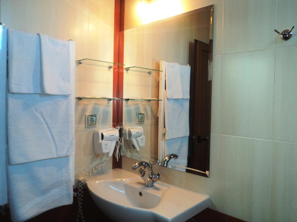 Family Hotel 007 София Экстерьер фото