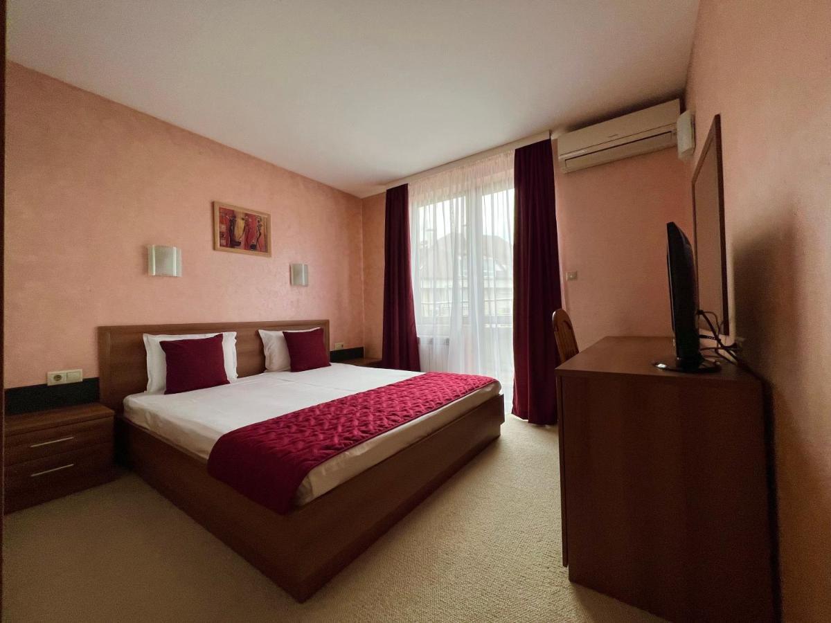Family Hotel 007 София Экстерьер фото